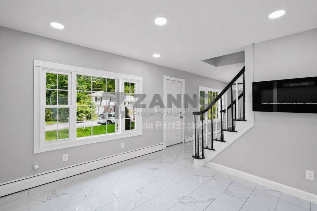 Apartment for rent at 40 Olney Ave, Lincoln, RI 02865