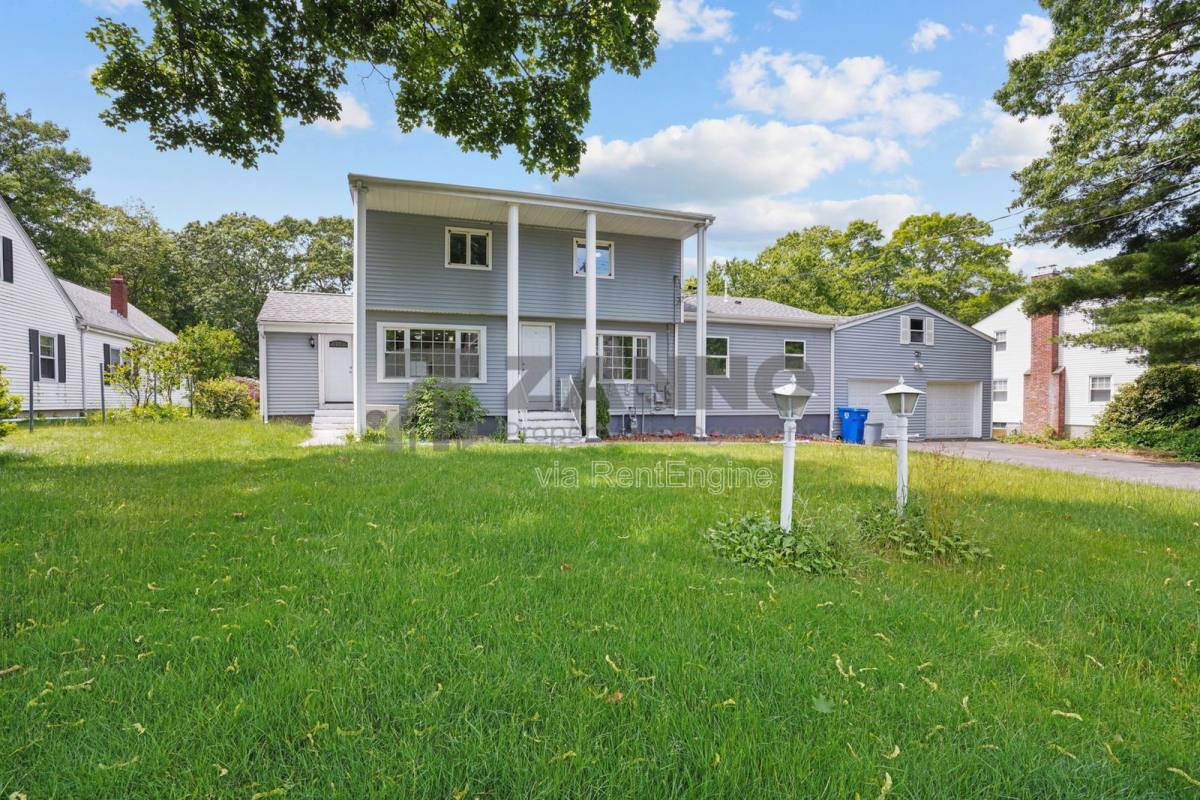Apartment for rent at 40 Olney Ave, Lincoln, RI 02865