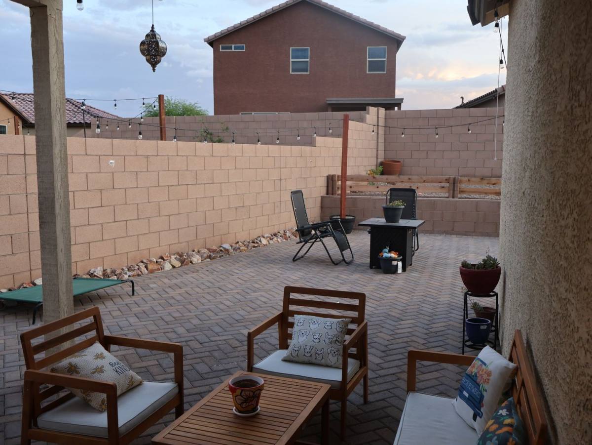 House for rent at 9020 E Pantano Bluff Dr, Tucson, AZ 85730