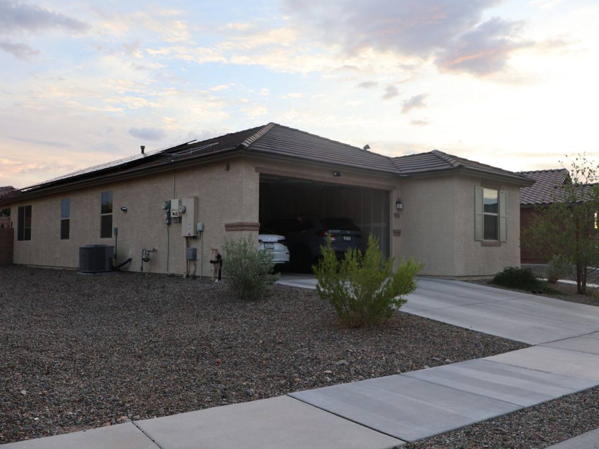 House for rent at 9020 E Pantano Bluff Dr, Tucson, AZ 85730