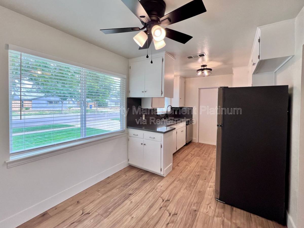 House for rent at 4467 N Van Dyke Ave, Fresno, CA 93705
