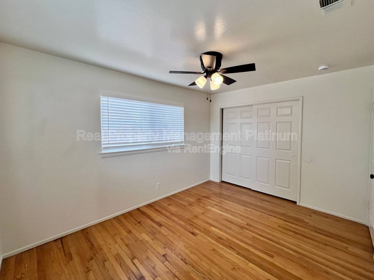 House for rent at 4467 N Van Dyke Ave, Fresno, CA 93705