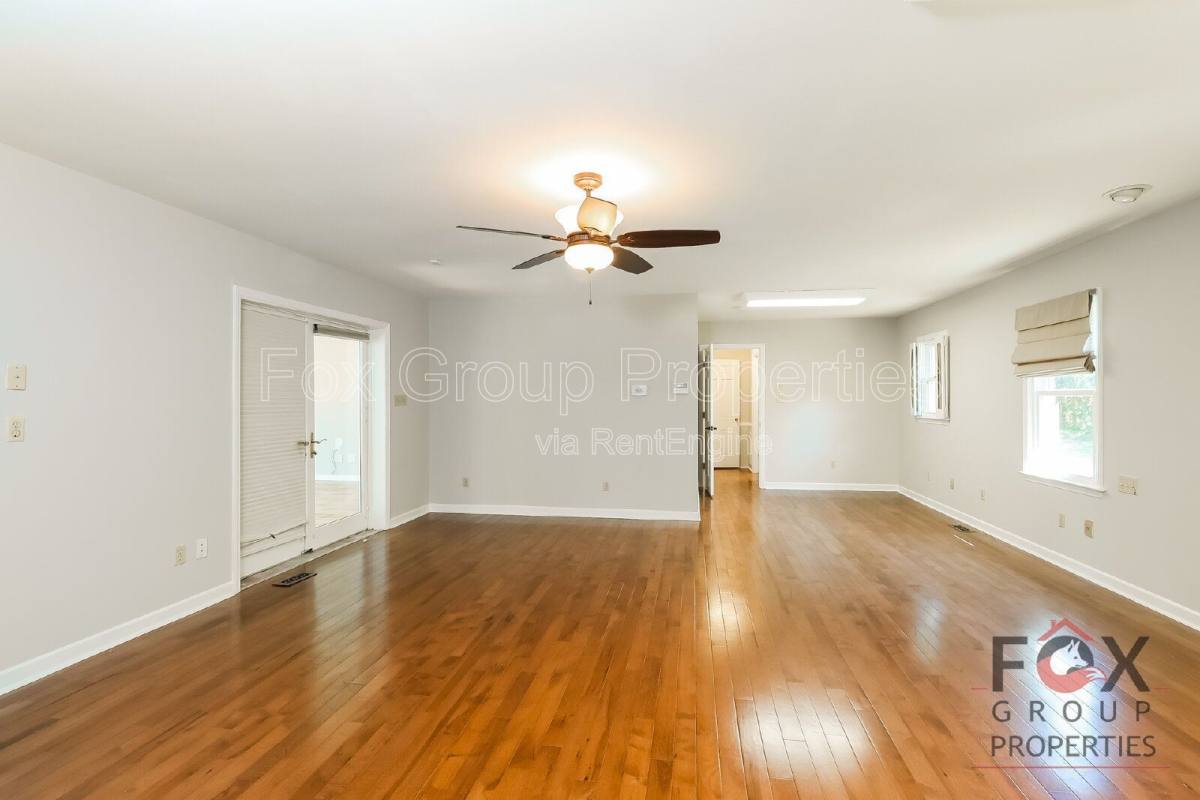House for rent at 2049 Charlotte Highway, Mooresville, NC 28117