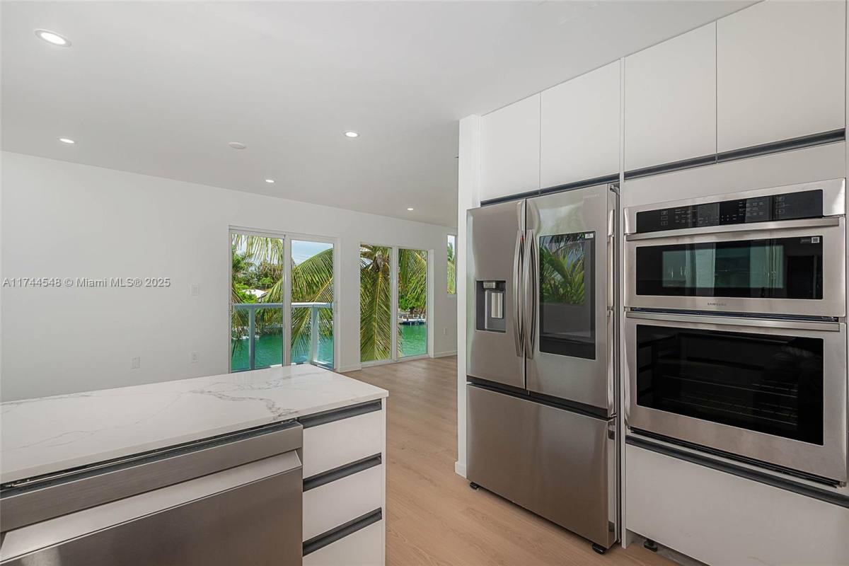 Townhouse for rent at 1975 Calais Dr #3, Miami Beach, FL 33141