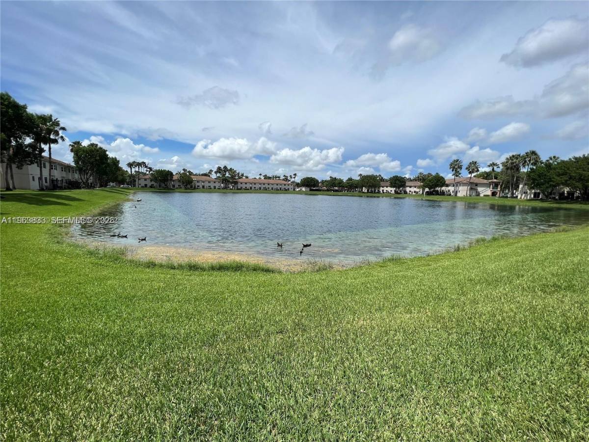 Townhouse for rent at 1260 SE 31st Court, Homestead, FL 33035