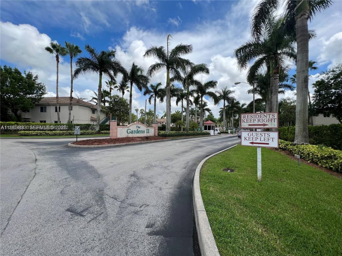 Townhouse for rent at 1260 SE 31st Court, Homestead, FL 33035