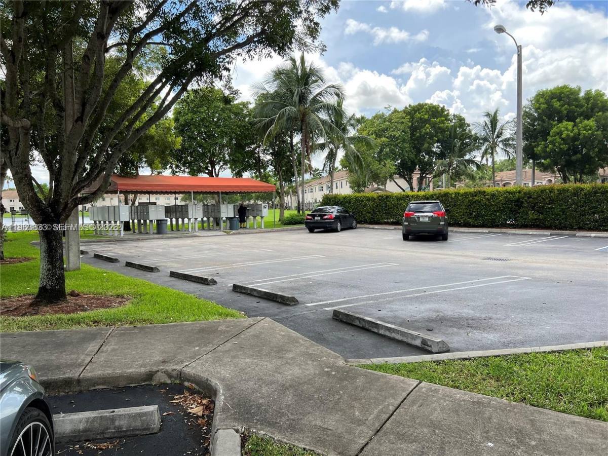 Townhouse for rent at 1260 SE 31st Court, Homestead, FL 33035