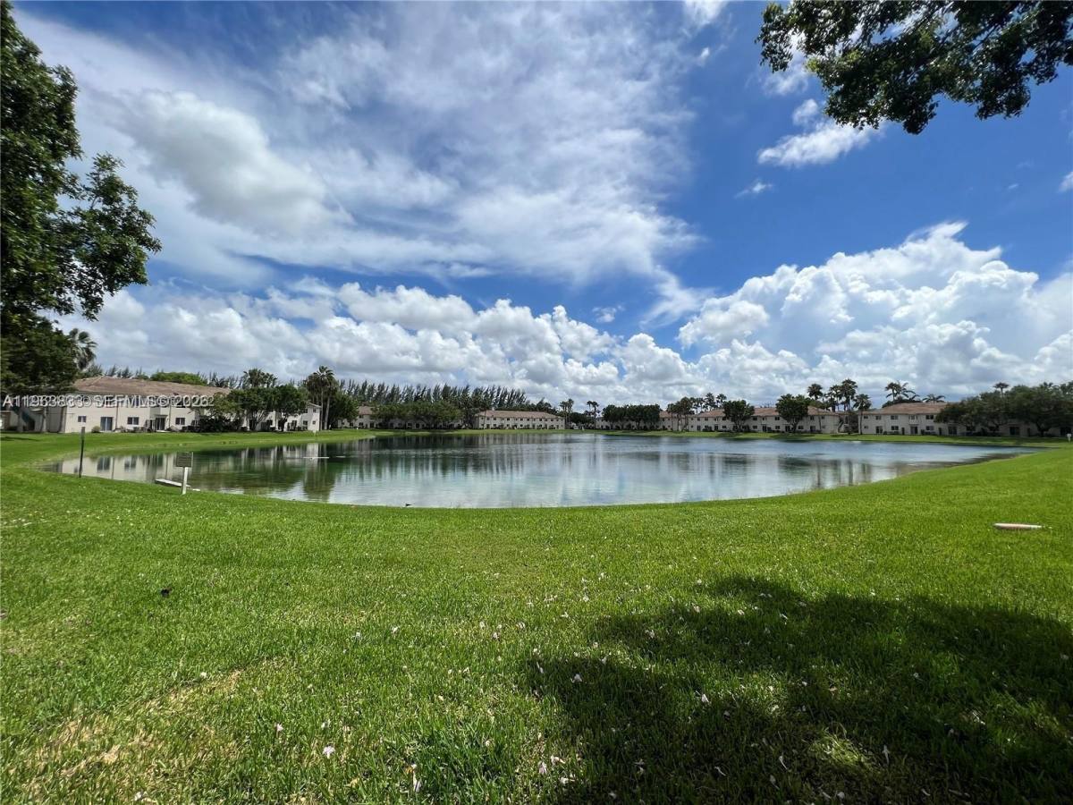 Townhouse for rent at 1260 SE 31st Court, Homestead, FL 33035