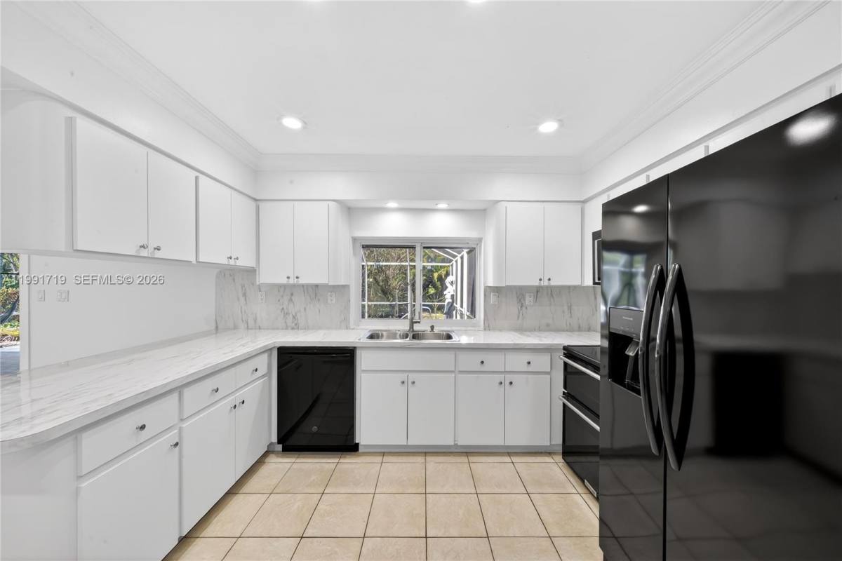 House for rent at 10142 SW 79th Ave, Miami, FL 33156