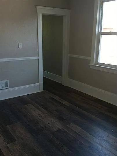 House for rent at 1087 E 64th St, Cleveland, OH 44103