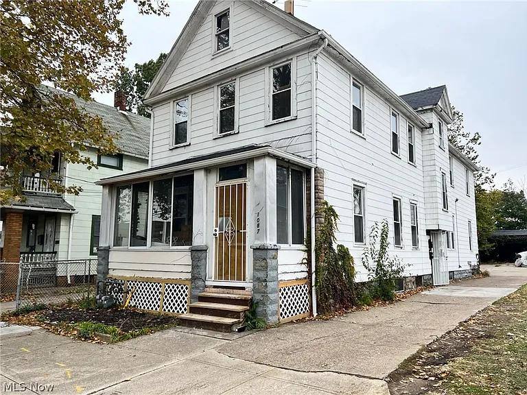 House for rent at 1087 E 64th St, Cleveland, OH 44103