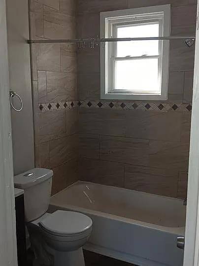 House for rent at 1087 E 64th St, Cleveland, OH 44103
