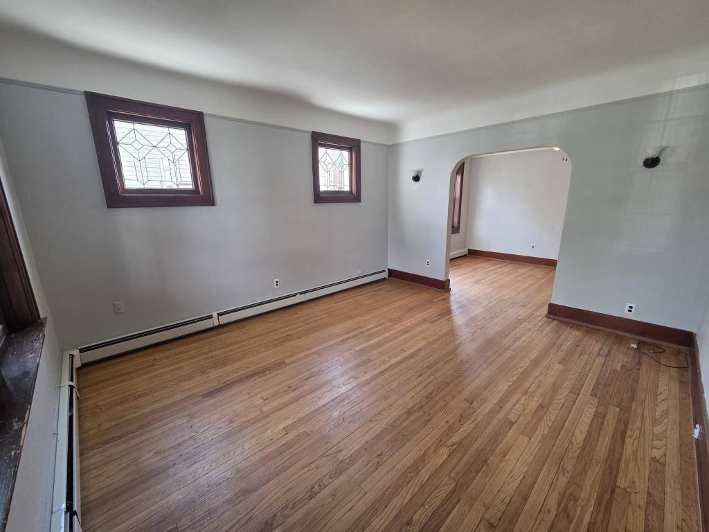 Apartment for rent at 2434 4th St, Trenton, MI 48183