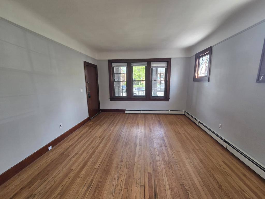 Apartment for rent at 2434 4th St, Trenton, MI 48183