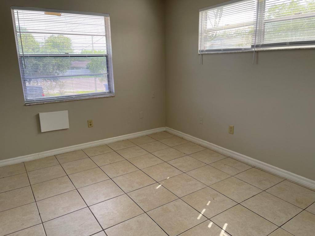 Townhouse for rent at 722 W Columbia Ave, Kissimmmee, Floor, Kissimmee, FL 34741