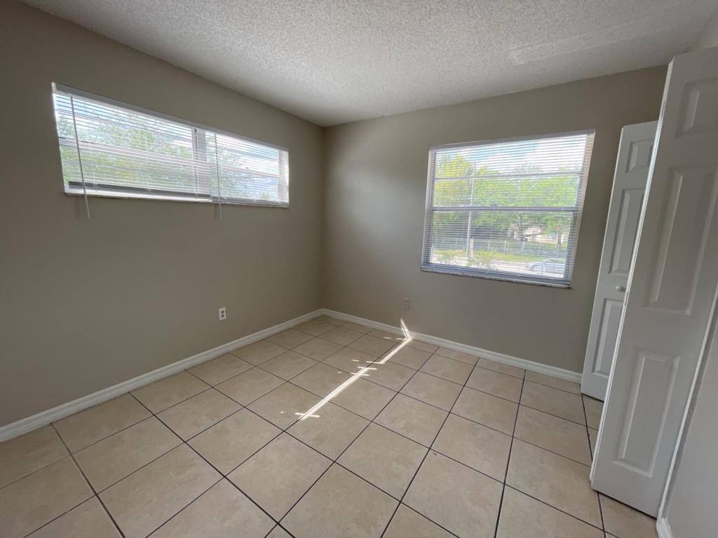 Townhouse for rent at 722 W Columbia Ave, Kissimmmee, Floor, Kissimmee, FL 34741