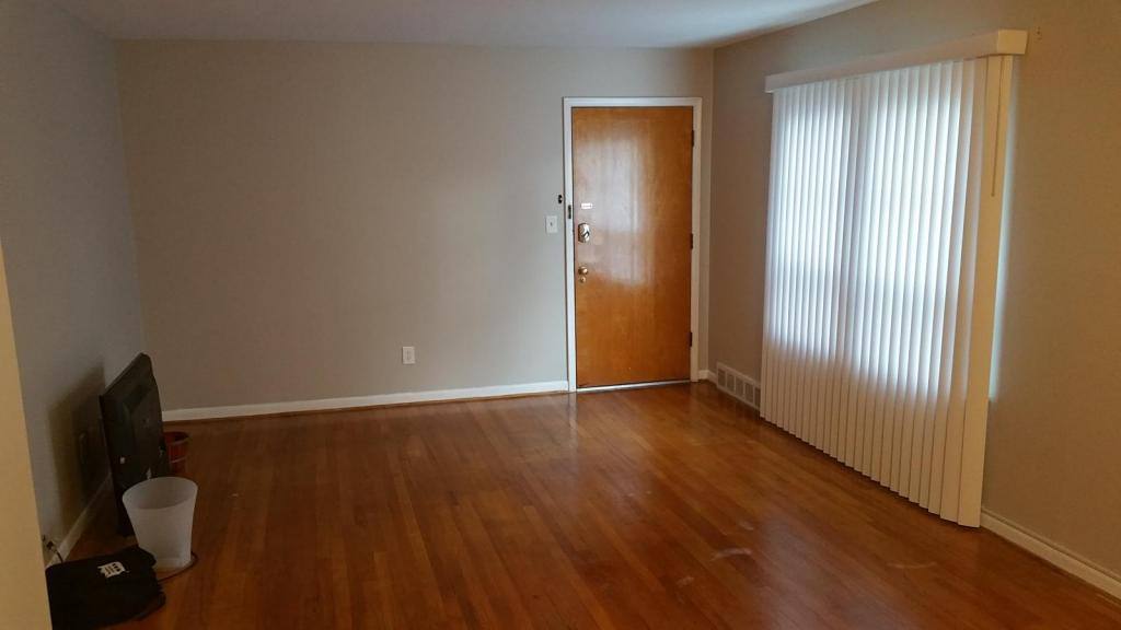Apartment for rent at 6980 Town Lane, Dearborn Heights, MI 48127