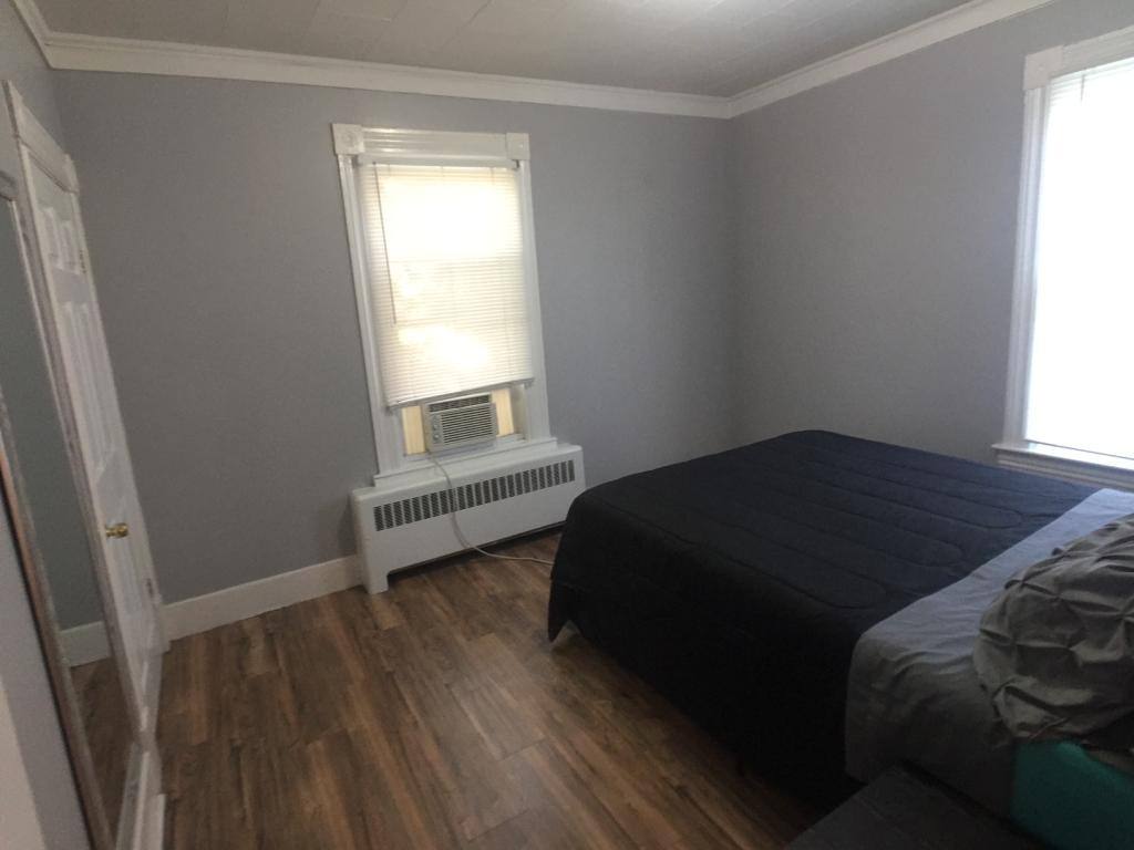 Apartment for rent at 282 Summer St, Manchester, NH 03103