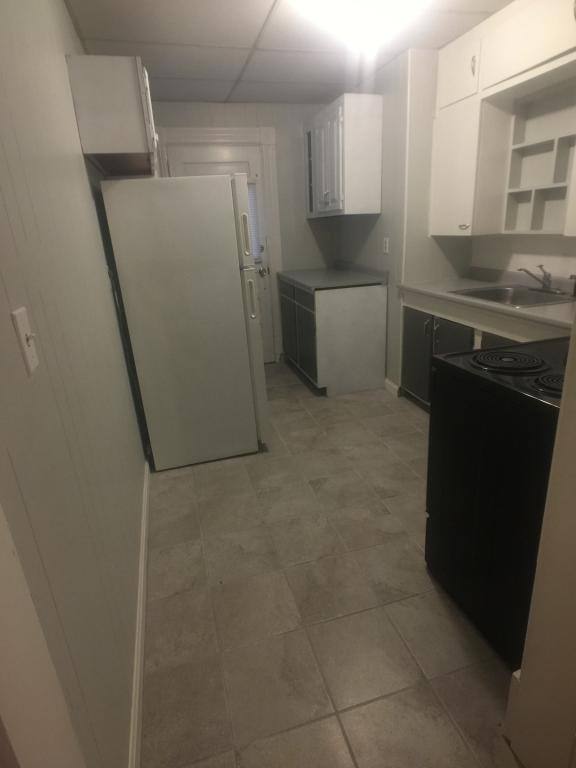 Apartment for rent at 282 Summer St, Manchester, NH 03103
