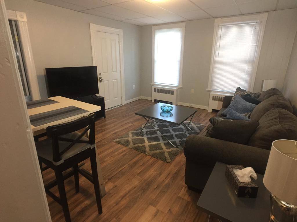Apartment for rent at 282 Summer St, Manchester, NH 03103