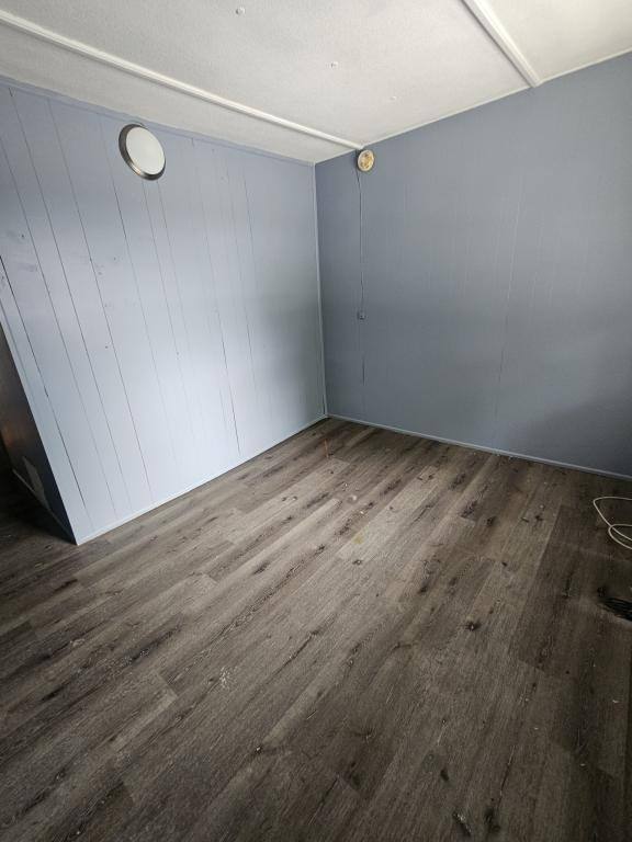 Apartment for rent at 412 NE 13th St, Casey, IL 62420