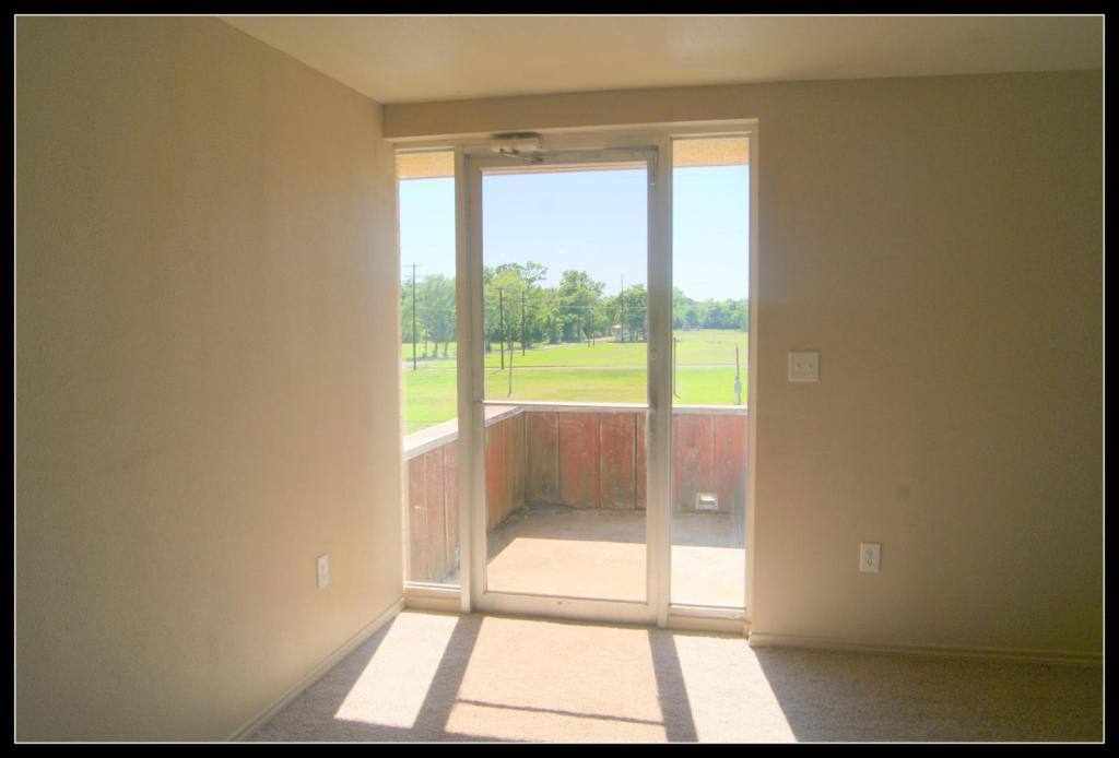 Apartment for rent at 911 College Ave, Jacksonville, TX 75766