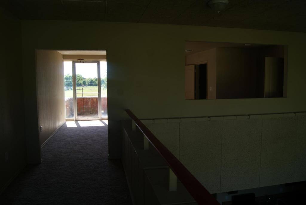 Apartment for rent at 911 College Ave, Jacksonville, TX 75766