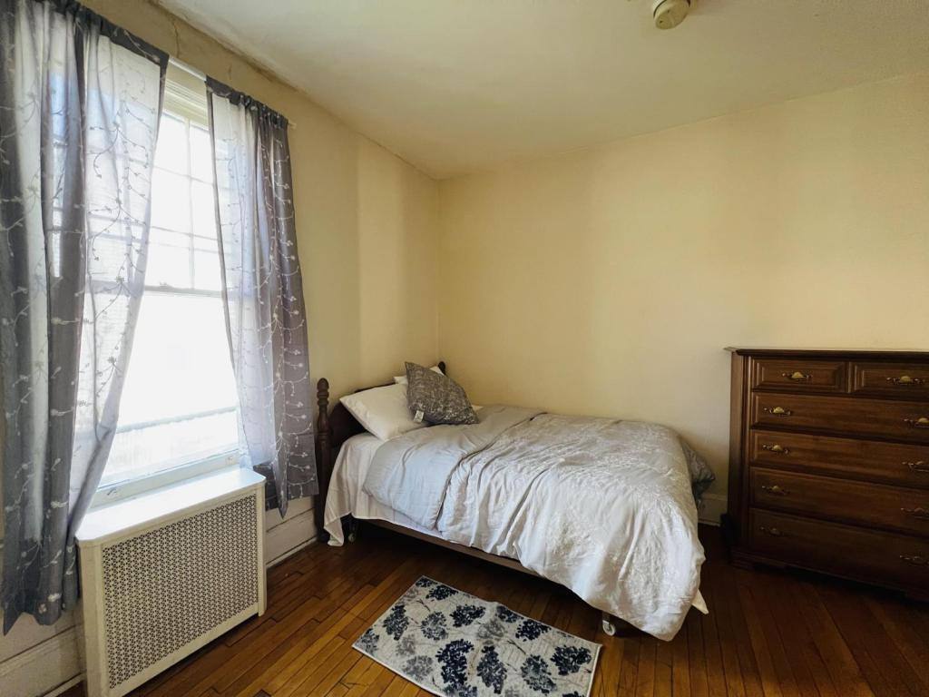 Apartment for rent at 31 Pleasant St, Utica, NY 13501