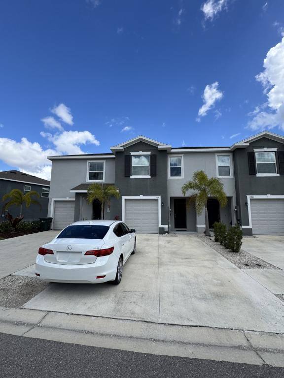 House for rent at 8809 Milestone Dr, Sarasota, FL 34238