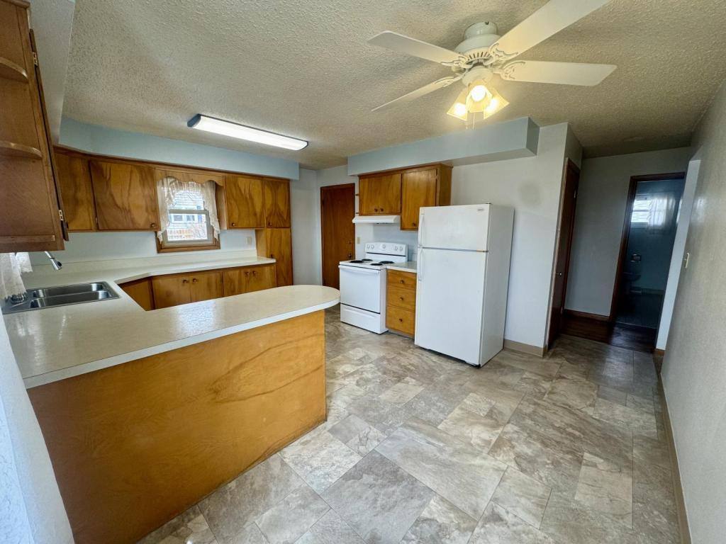 House for rent at 106 8th Ave NE, Mandan, ND 58554