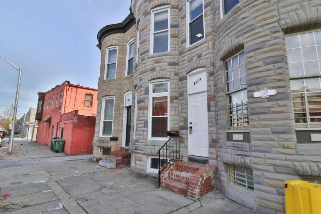 Townhouse for rent at 1303 James St, Baltimore, MD 21223