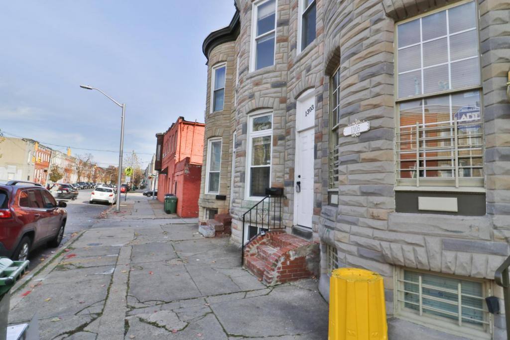 Townhouse for rent at 1303 James St, Baltimore, MD 21223