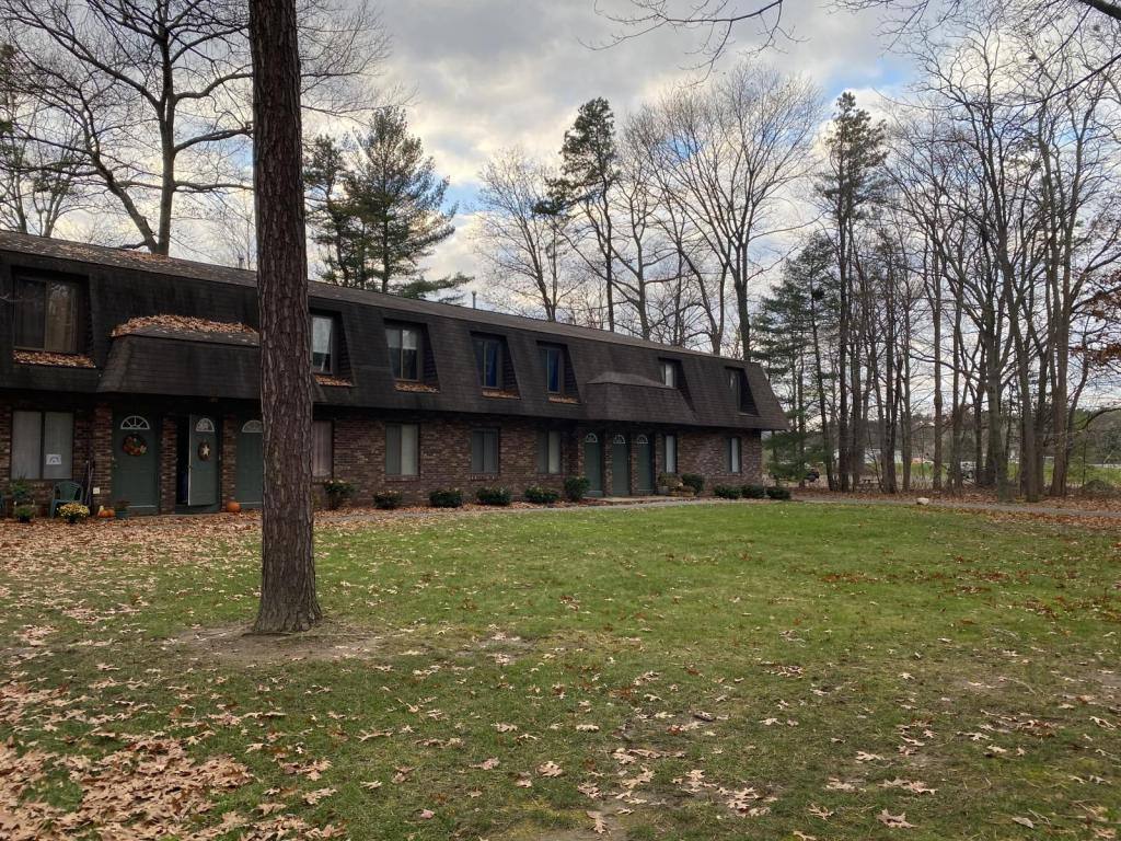 Apartment for rent at 7 Lent Court #1, Schenectady, NY 12306
