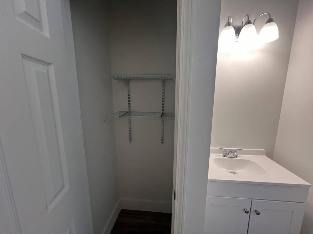 House for rent at 658 Elm Tree Lane, Lexington, KY 40508