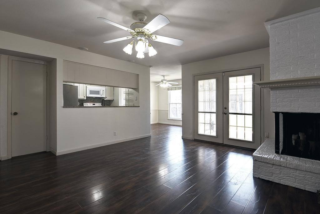Townhouse for rent at 2012 Court Place, Garland, TX 75041