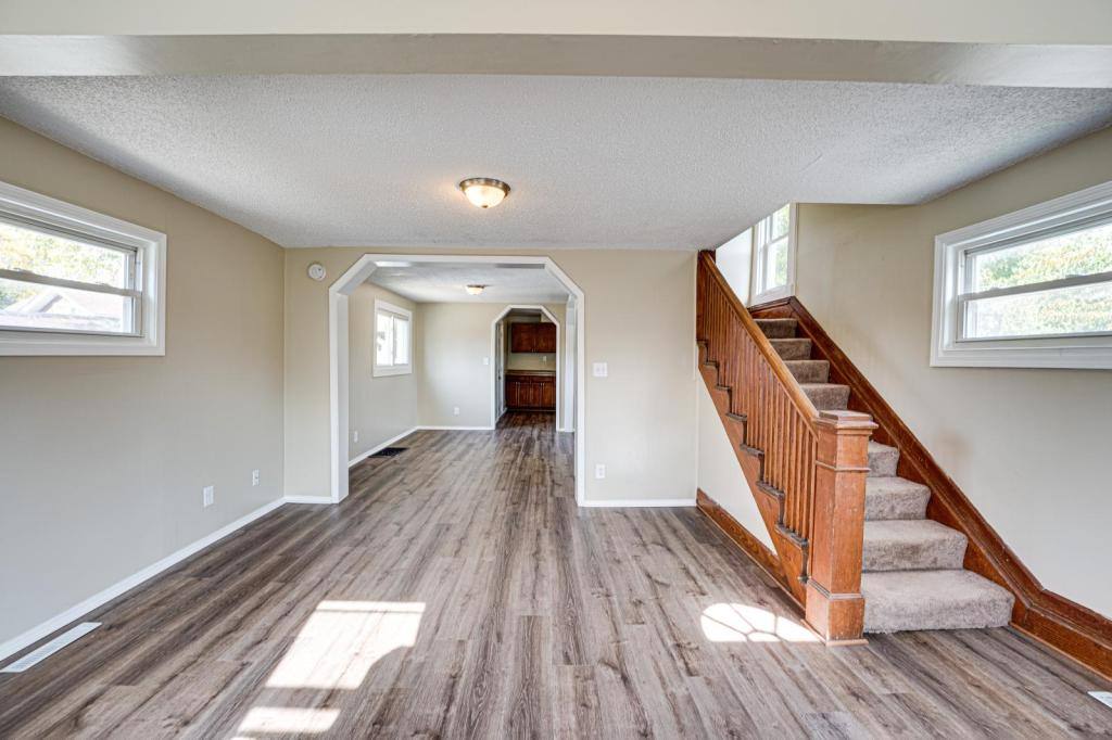 House for rent at 570 5th Ave, Aurora, IL 60505