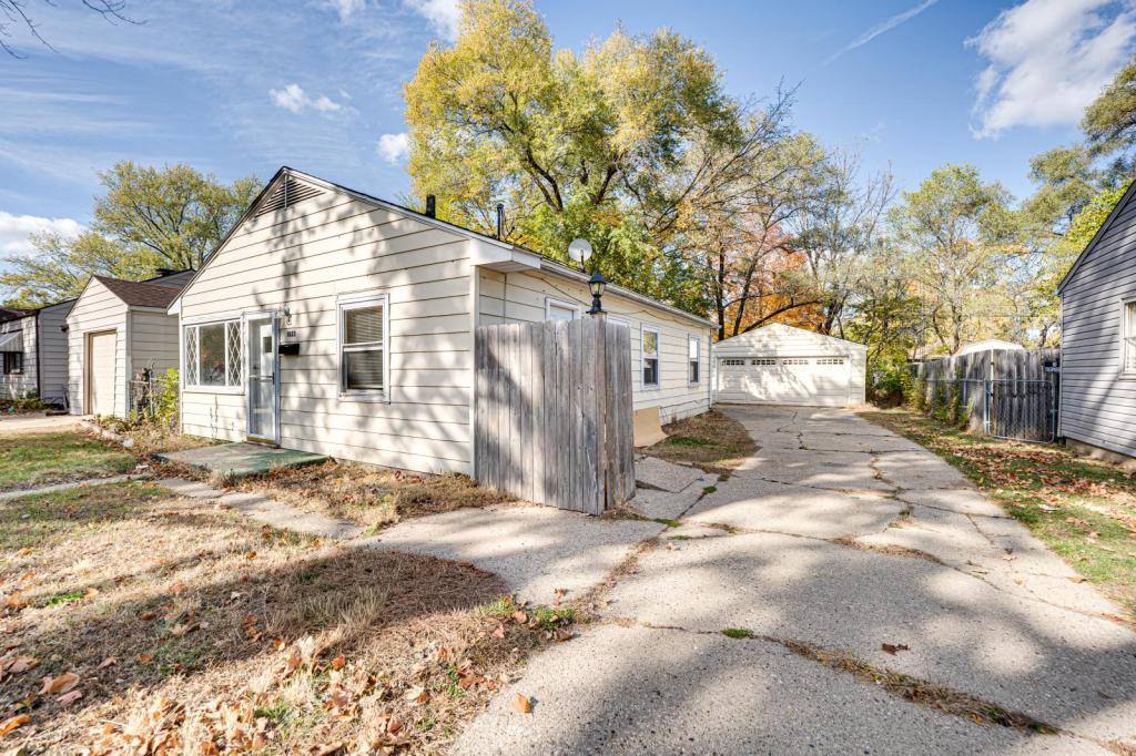 House for rent at 1823 Overdene Ave, Rockford, IL 61103