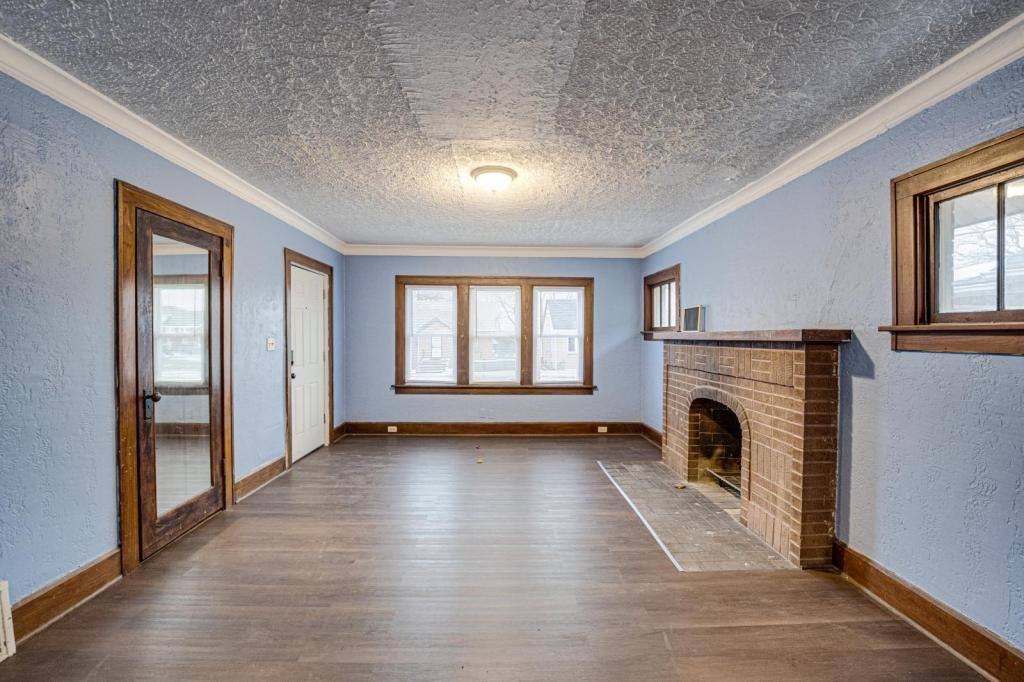 House for rent at 2403 Elm St, Rockford, IL 61102