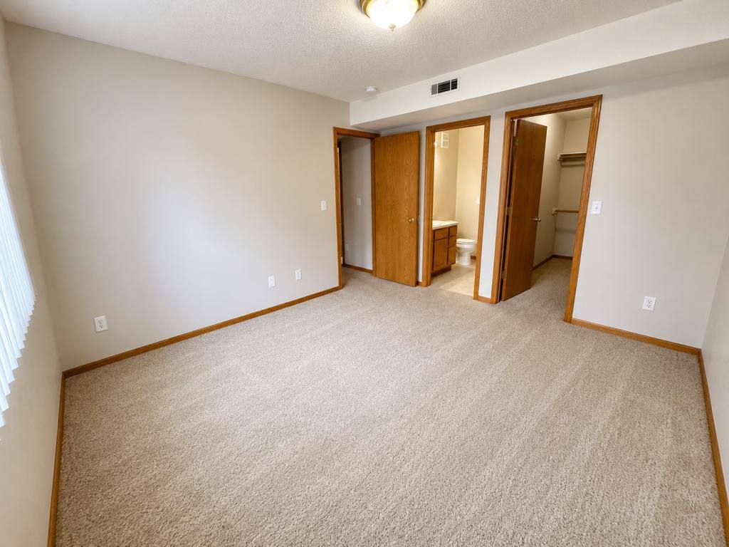 Apartment for rent at 4540 McKenzie Dr SE #4, Mandan, ND 58554