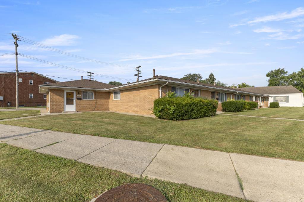 Apartment for rent at 1353 Goddard Rd, Lincoln Park, MI 48146