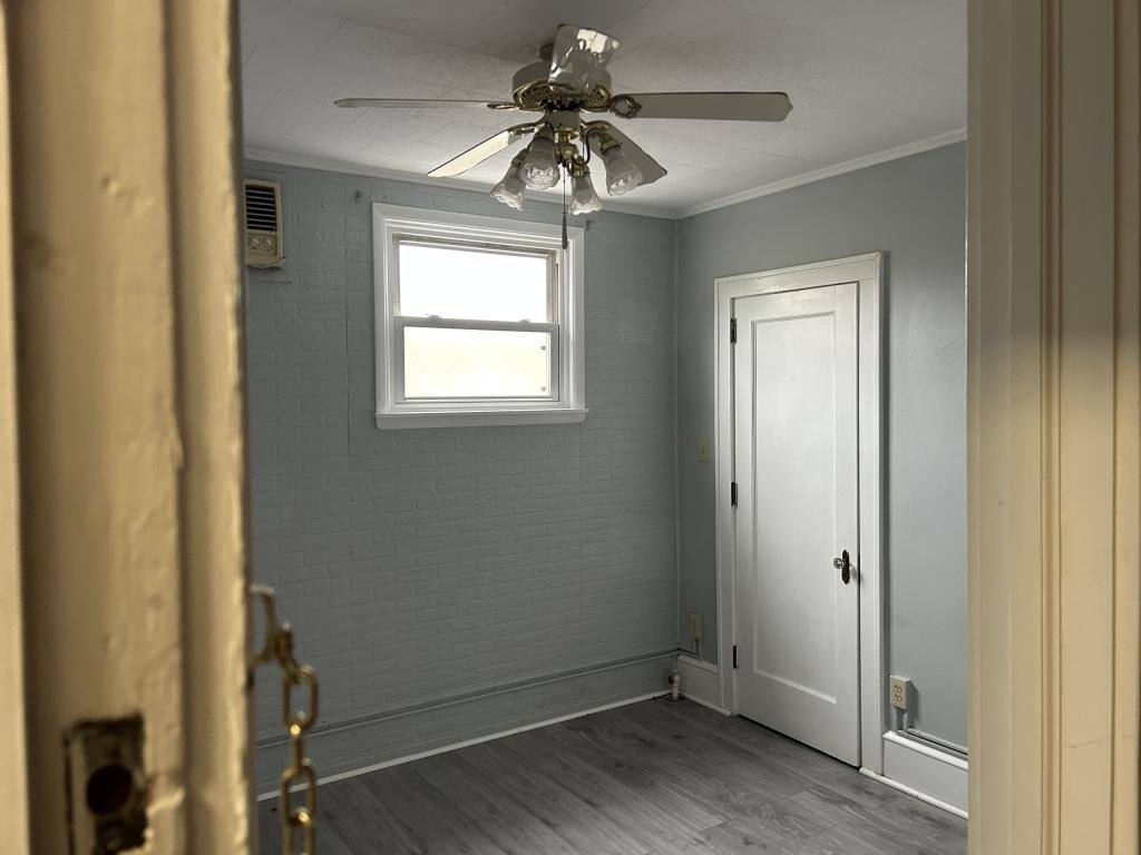 Apartment for rent at 109 Main St R, Pittston, PA 18640