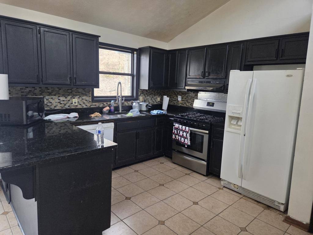 House for rent at 5625 Princeton Oaks Dr, Buford, GA 30518