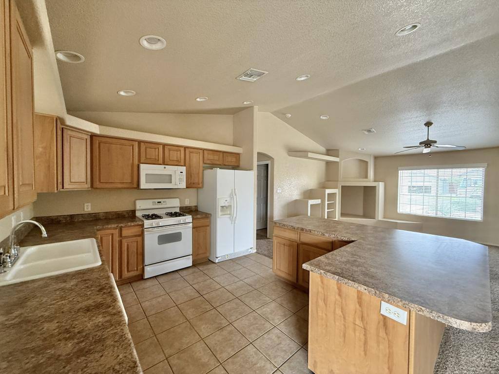 House for rent at 10608 S Avenida Canela, Yuma, AZ 85367