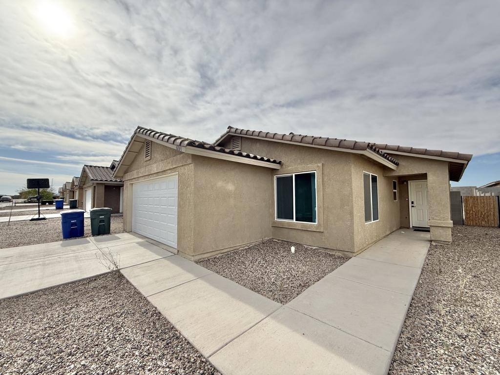 House for rent at 7893 E 45th Place, Yuma, AZ 85365