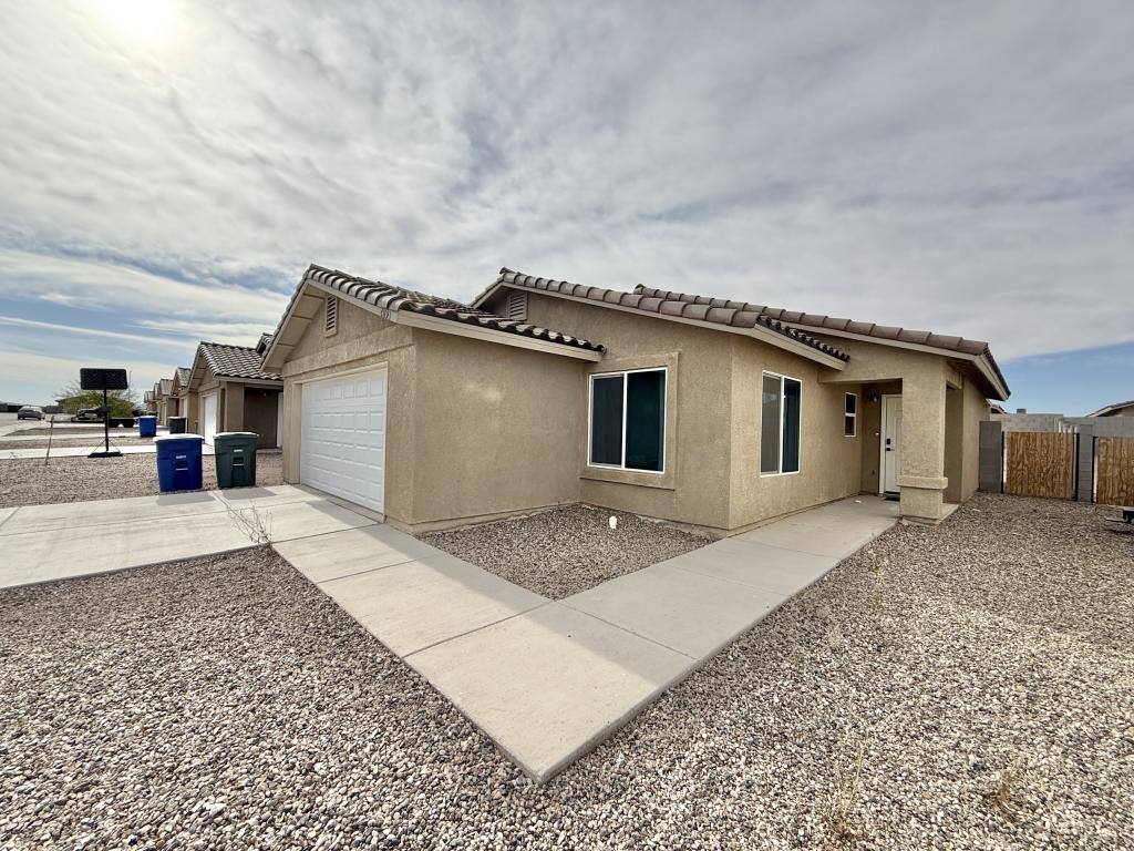 House for rent at 7893 E 45th Place, Yuma, AZ 85365