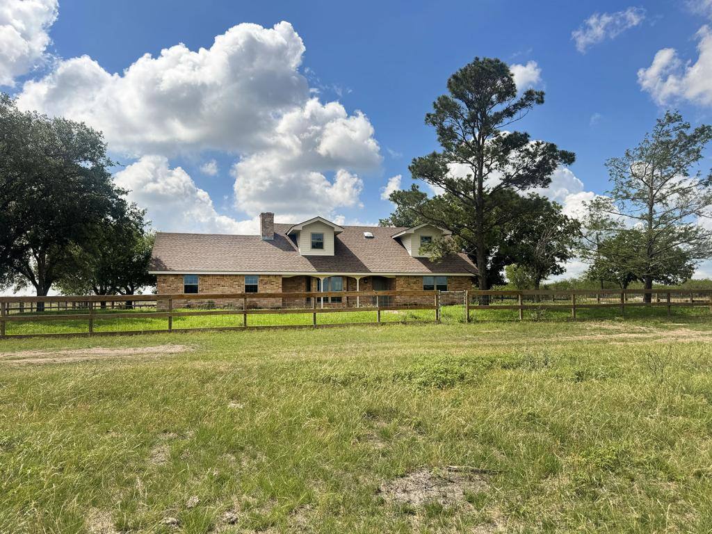 House for rent at 5121 FM #446, Victoria, TX 77905