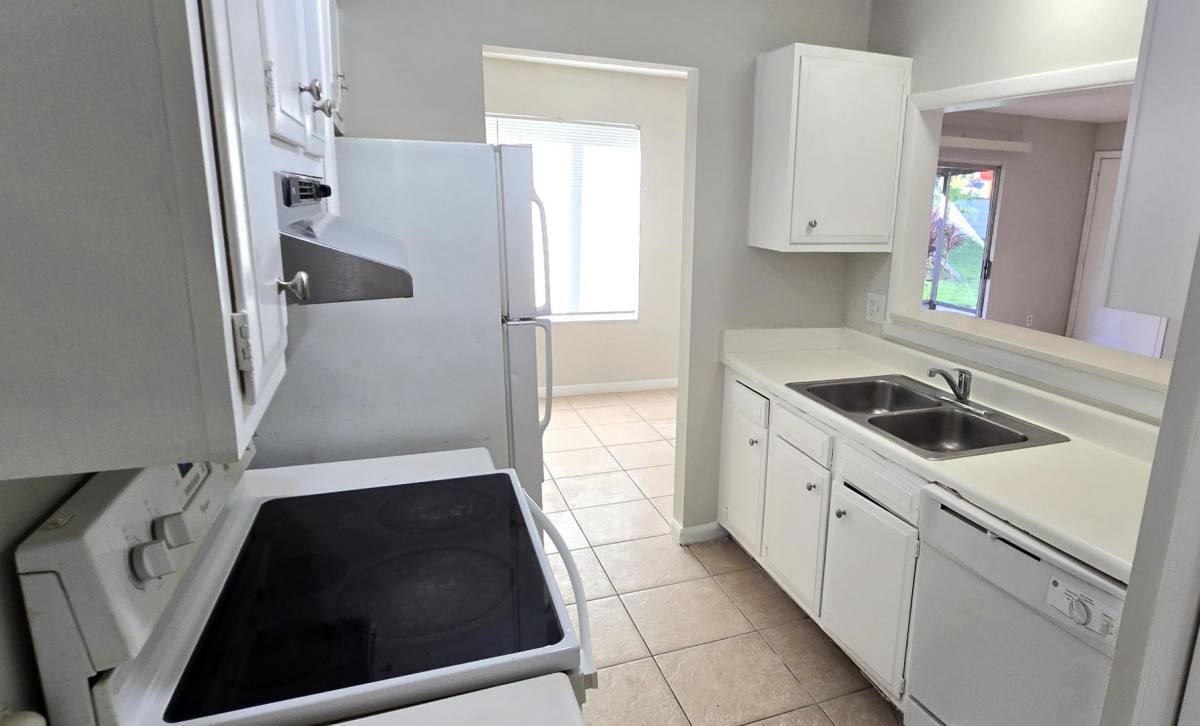 Townhouse for rent at 1024 Spring Meadow Dr, Kissimmee, FL 34741