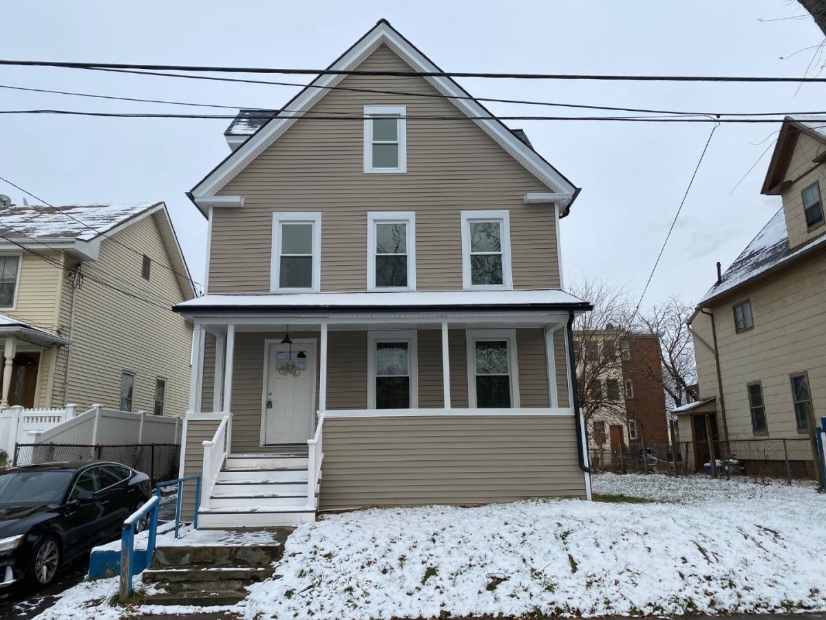 Apartment for rent at 26 S Whitney St - 2nd Floor, Hartford, CT 06106