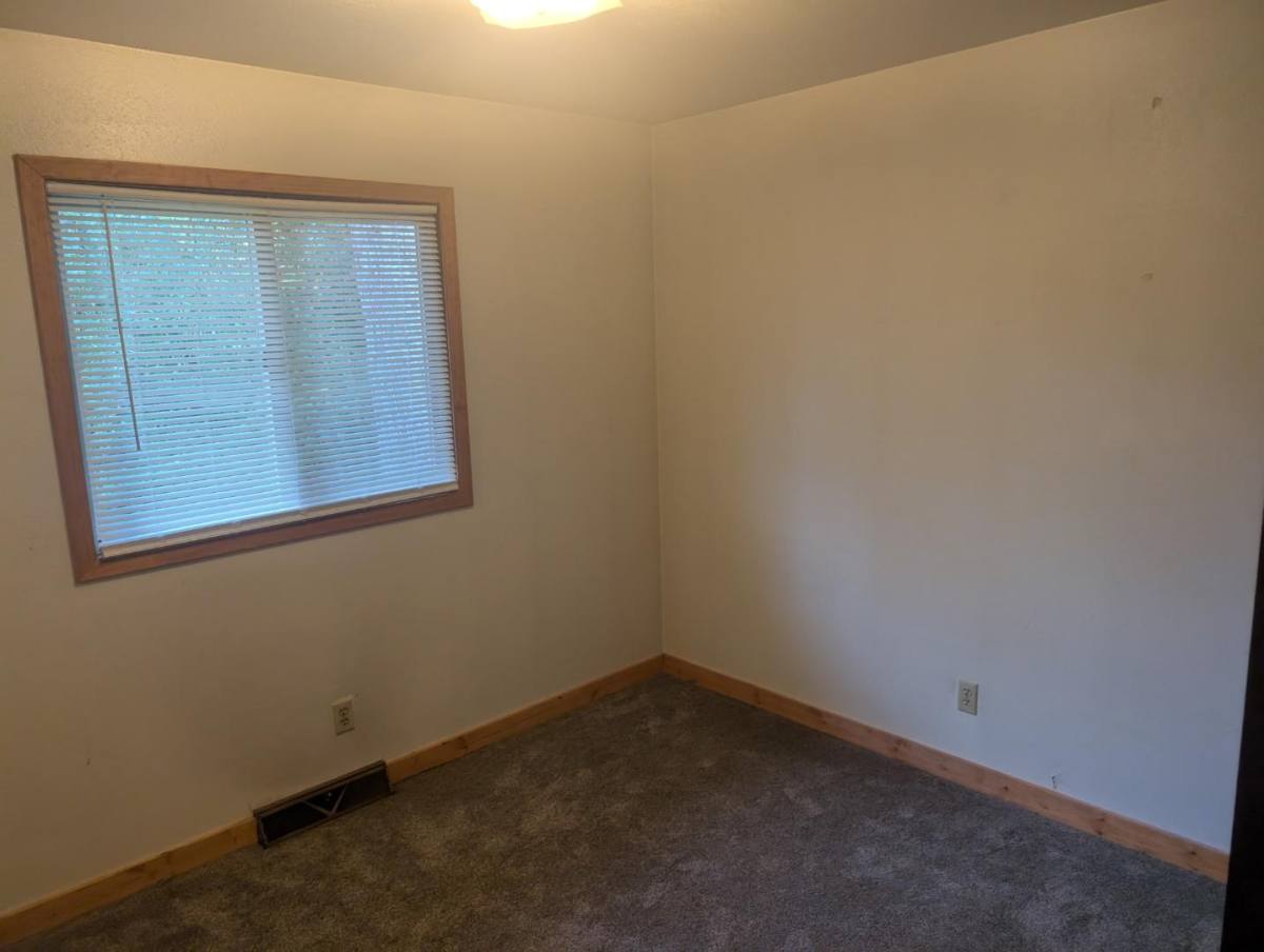 Apartment for rent at 10596 Glenwood Dr, Hayward, WI 54843