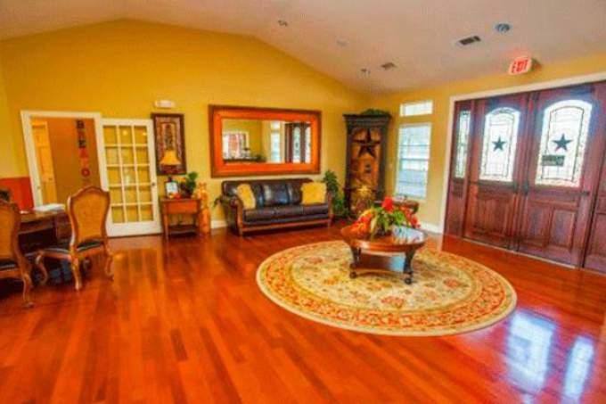 Apartment for rent at 810 E Slaughter Lane, Austin, TX 78744